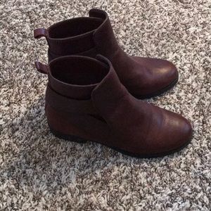 Ralph Lauren medium brown ankle boots